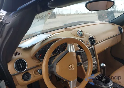 2005 Porsche Boxster z USA, uszkodzony, nr VIN WP0CA29855U712695